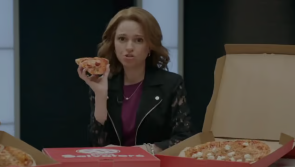 Les propriétaires de Pizza Salvatoré réagissent à leur parodie lors du Bye Bye 2024 3 Les propriétaires de Pizza Salvatoré réagissent à leur parodie lors du Bye Bye 2024 Capture decran 2025 01 02 110945 Les propriétaires de Pizza Salvatoré réagissent à leur parodie lors du Bye Bye 2024