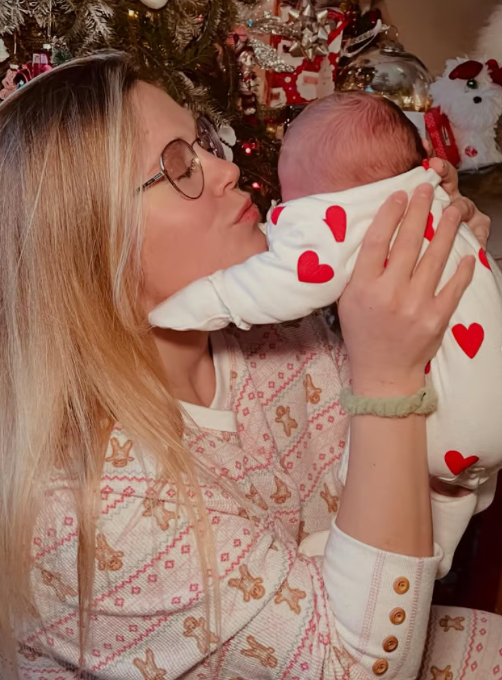 Nathalie Simard partage des moments tendres avec sa petite-fille nouvellement née pour les fêtes 2 Nathalie Simard partage des moments tendres avec sa petite-fille nouvellement née pour les fêtes Capture decran 2025 01 02 212311 Nathalie Simard partage des moments tendres avec sa petite-fille nouvellement née pour les fêtes