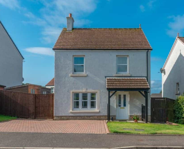 Capture decran 2025 01 02 220342 Un propriétaire retire portes et fenêtres pour expulser sa locataire : une méthode illégale en plein hiver