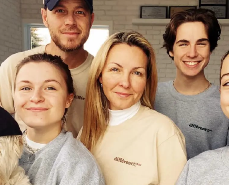 Capture decran 2025 01 03 213050 La fille de Véronique Cloutier et Louis Morissette célèbre ses 22 ans et dévoile son gâteau d'anniversaire