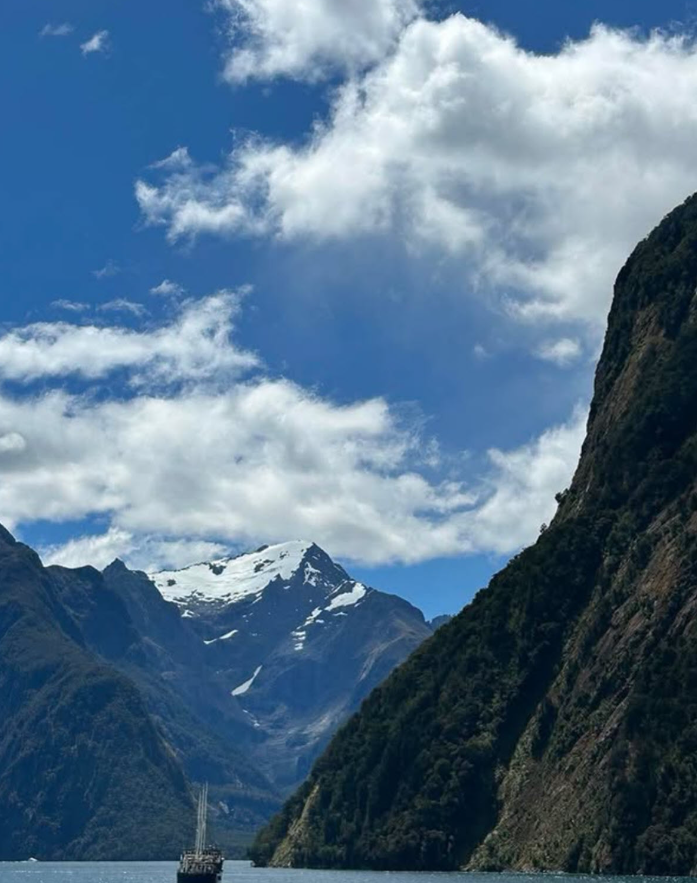 Une animatrice de Salut Bonjour vit un moment inoubliable avec son chum loin du Québec 2 Une animatrice de Salut Bonjour vit un moment inoubliable avec son chum loin du Québec Capture decran 2025 01 05 215336 Une animatrice de Salut Bonjour vit un moment inoubliable avec son chum loin du Québec