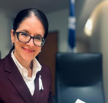 Capture decran 2025 01 06 193718 Sonia LeBel partage une rare photo avec son mari et son fils