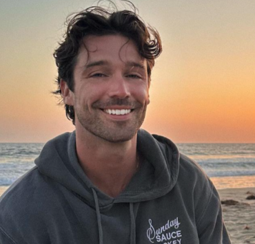 Joey Scarpellino dévoile une première photo avec sa nouvelle blonde 16 Joey Scarpellino dévoile une première photo avec sa nouvelle blonde Capture decran 2025 01 07 122414 Joey Scarpellino dévoile une première photo avec sa nouvelle blonde