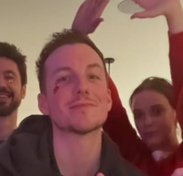 Pier-Luc Funk était magnifiquement entouré pour célébrer le Nouvel An 4 Pier-Luc Funk était magnifiquement entouré pour célébrer le Nouvel An Capture decran 2025 01 08 105847 Pier-Luc Funk était magnifiquement entouré pour célébrer le Nouvel An