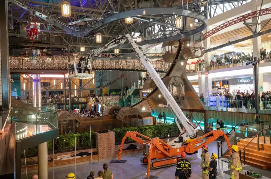 Capture decran 2025 01 12 133357 Alerte aux Galeries de la Capitale : Une femme coincée dans un manège