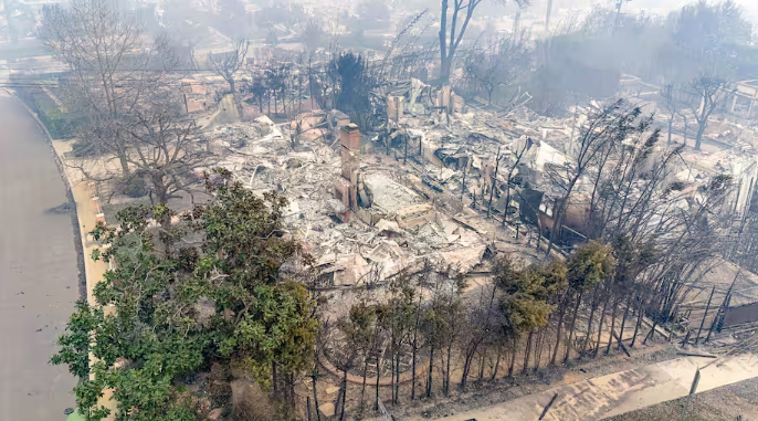 Voici les vedettes affectées par les incendies à Los Angeles 3 Voici les vedettes affectées par les incendies à Los Angeles Capture decran 2025 01 13 125500 Voici les vedettes affectées par les incendies à Los Angeles