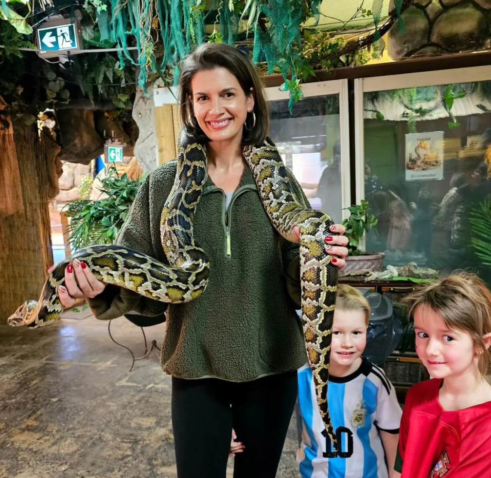 10 sublimes photos de Geneviève Guilbault avec sa famille 4 10 sublimes photos de Geneviève Guilbault avec sa famille Capture decran 2025 01 19 094011 10 sublimes photos de Geneviève Guilbault avec sa famille