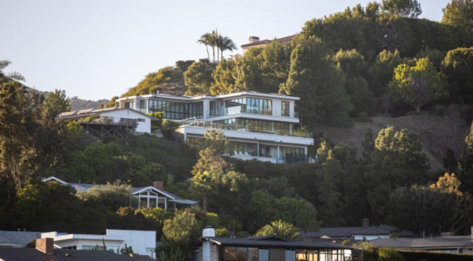 Capture decran 2025 01 22 120759 Une vidéo poignante partagée par Laeticia Hallyday après la destruction de sa maison en Californie