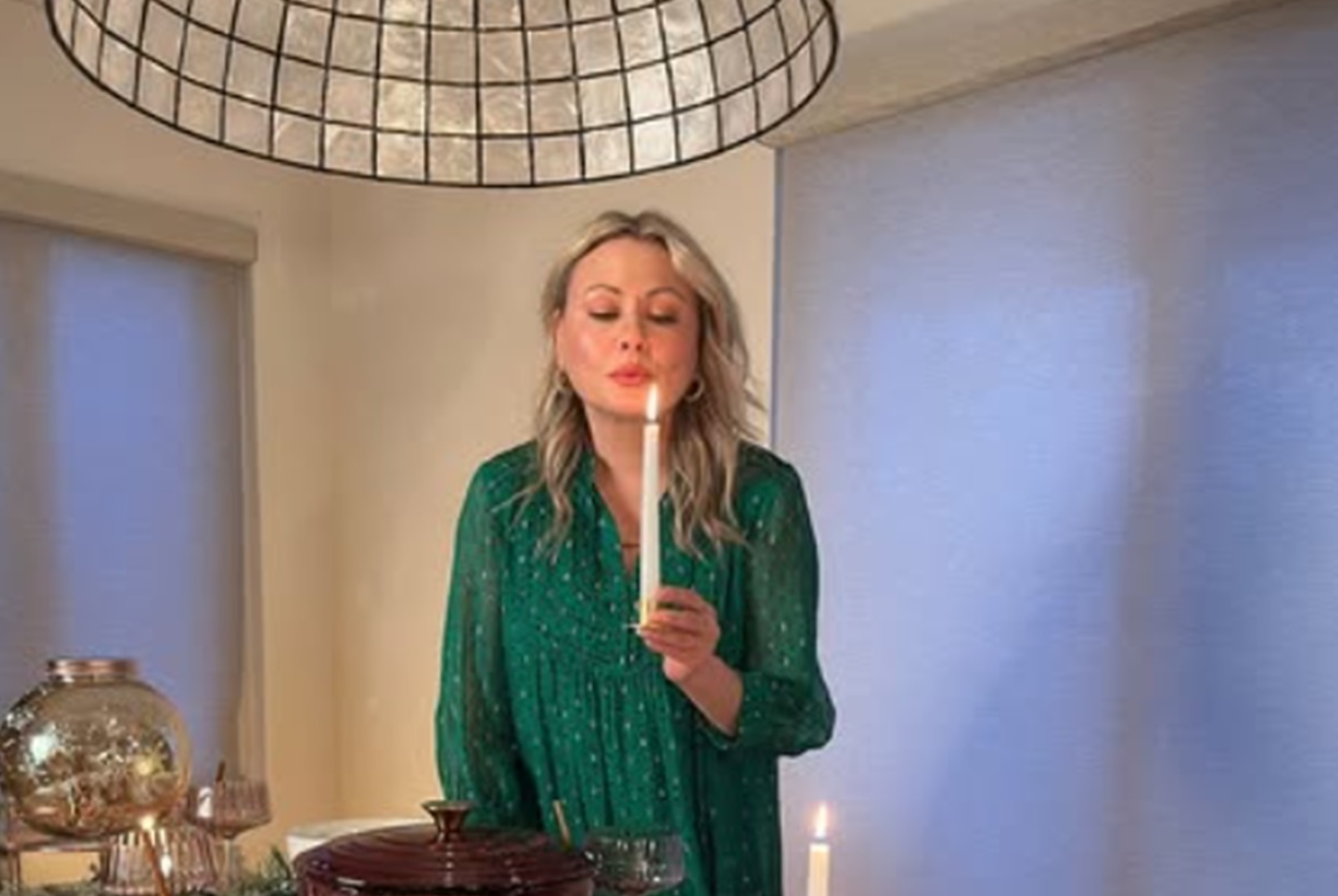 Mitsou pose avec un pantalon audacieux à 54 ans et suscite de vives réactions 2 Mitsou pose avec un pantalon audacieux à 54 ans et suscite de vives réactions Capture decran 2025 01 29 151936 1 Mitsou pose avec un pantalon audacieux à 54 ans et suscite de vives réactions