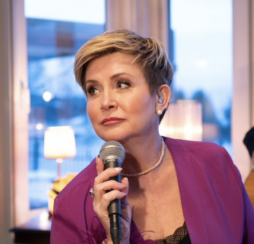 Nathalie Simard attire tous les regards grâce à son look audacieux! 2 Nathalie Simard attire tous les regards grâce à son look audacieux! Capture decran le 2025 01 14 a 10.48.00 e1736869774171 Nathalie Simard attire tous les regards grâce à son look audacieux!