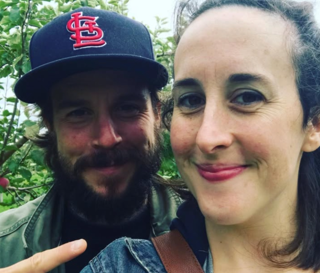 Un comédien d’Indéfendable vient de se marier avec sa blonde connue et partage toutes les photos 2 Un comédien d’Indéfendable vient de se marier avec sa blonde connue et partage toutes les photos Capture decran 2025 02 05 100646 Un comédien d’Indéfendable vient de se marier avec sa blonde connue et partage toutes les photos