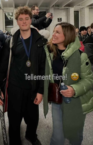 Capture decran 2025 02 06 085719 1 Anick Dumontet et son fils Simon ont de quoi être fiers!