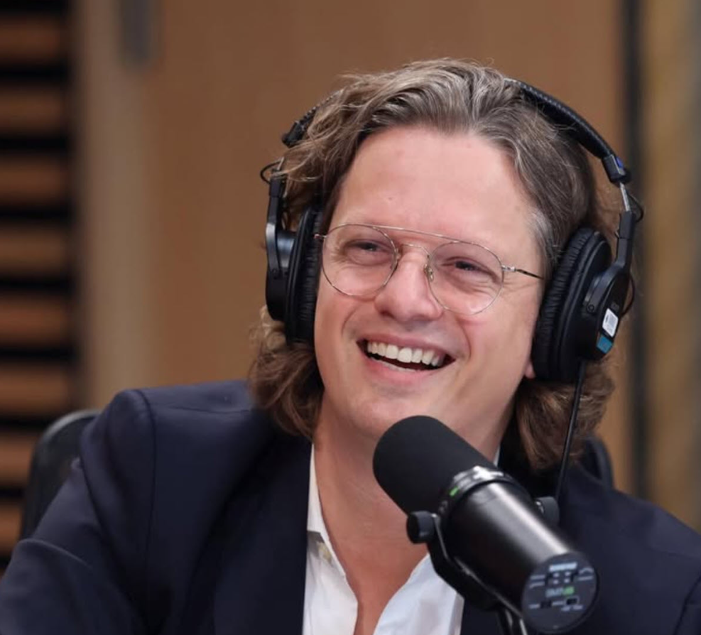 France Beaudoin dévoile le prochain invité à En direct de l’univers et c’est un humoriste connu 3 France Beaudoin dévoile le prochain invité à En direct de l’univers et c’est un humoriste connu Capture decran 2025 02 09 112531 France Beaudoin dévoile le prochain invité à En direct de l’univers et c’est un humoriste connu