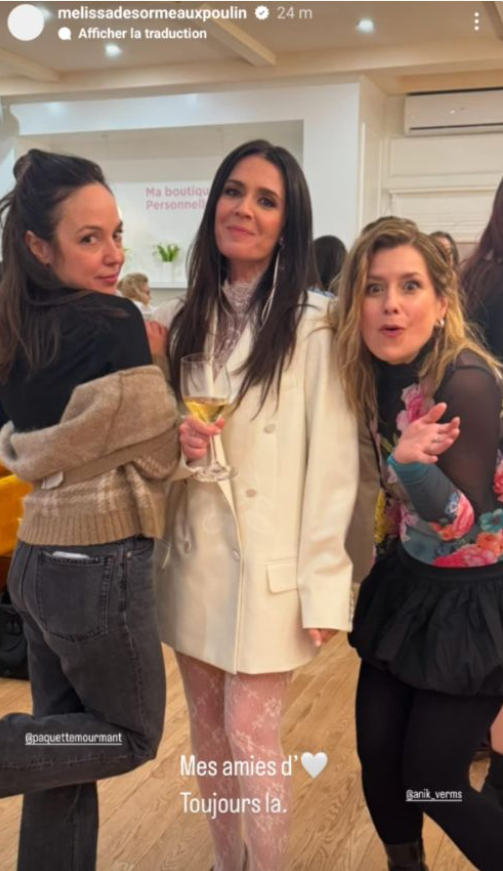 Mélissa Désormeaux-Poulin ne porte qu'un veston sur un ensemble en satin 2 Mélissa Désormeaux-Poulin ne porte qu'un veston sur un ensemble en satin Capture decran 2025 02 10 090304 Mélissa Désormeaux-Poulin ne porte qu'un veston sur un ensemble en satin