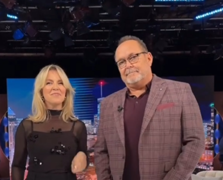 Capture decran 2025 02 11 164709 Jean-Michel Anctil pose pour la première fois avec son frère qui travaille en télé