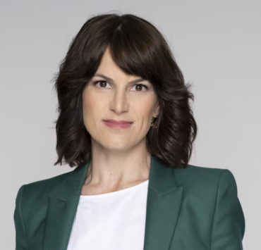 Julie Marcoux reçoit un message encourageant de Sophie Thibault en devenant cheffe d’antenne 2 Julie Marcoux reçoit un message encourageant de Sophie Thibault en devenant cheffe d’antenne Capture decran 2025 02 15 112710 Julie Marcoux reçoit un message encourageant de Sophie Thibault en devenant cheffe d’antenne