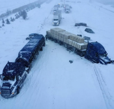 Fermeture de l'autoroute 20 ouest suite à un carambolage impliquant 15 véhicules 2 Fermeture de l'autoroute 20 ouest suite à un carambolage impliquant 15 véhicules Capture decran 2025 02 16 160515 Fermeture de l'autoroute 20 ouest suite à un carambolage impliquant 15 véhicules