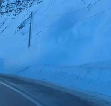 Des voitures prises sous une avalanche sur la route 132 en Gaspésie 3 Des voitures prises sous une avalanche sur la route 132 en Gaspésie Capture decran 2025 02 21 125349 Des voitures prises sous une avalanche sur la route 132 en Gaspésie