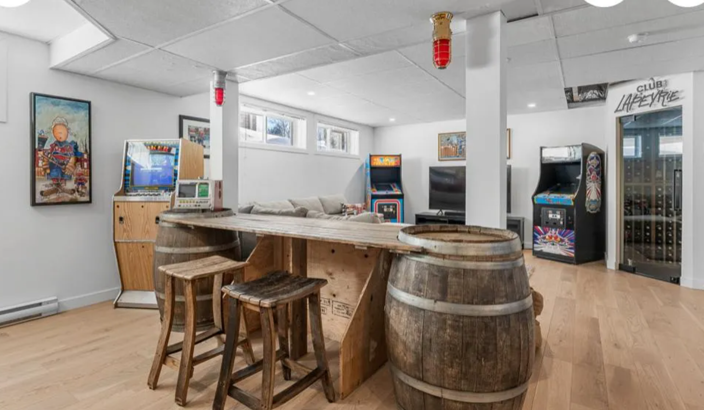 Un collaborateur de Salut Bonjour met en vente sa propriété de 1 100 000$ et voici toutes les photos 11 Un collaborateur de Salut Bonjour met en vente sa propriété de 1 100 000$ et voici toutes les photos Capture decran 2025 02 23 094231 Un collaborateur de Salut Bonjour met en vente sa propriété de 1 100 000$ et voici toutes les photos