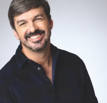 Damien Robitaille est en couple et dévoile l'identité de sa nouvelle amoureuse 5 Damien Robitaille est en couple et dévoile l'identité de sa nouvelle amoureuse Capture decran 2025 02 23 180258 Damien Robitaille est en couple et dévoile l'identité de sa nouvelle amoureuse