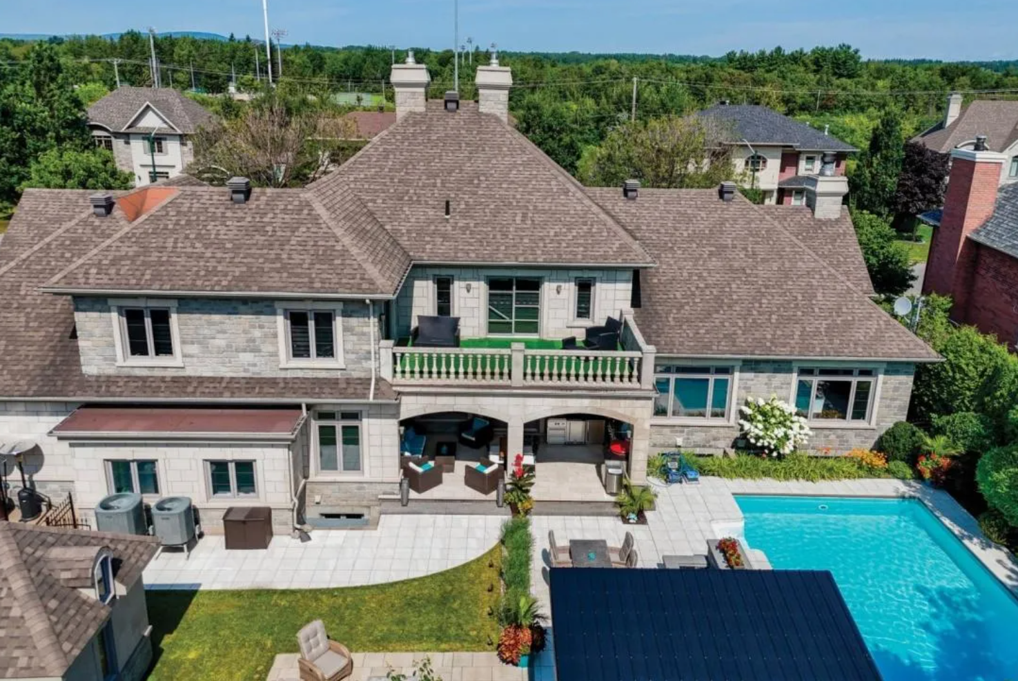 Capture decran 2025 02 24 103309 Voici les luxueuses maisons de Marc-Édouard Vlasic, le conjoint de Frédérique Guay de TVA Sports