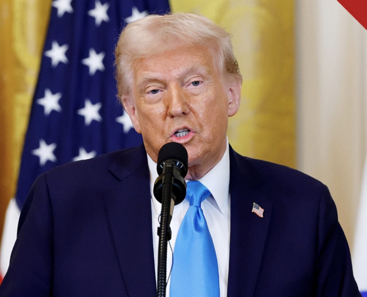 Capture decran le 2025 02 12 a 09.00.05 e1739368852839 Donald Trump signe un décret pour le retour des pailles en plastique