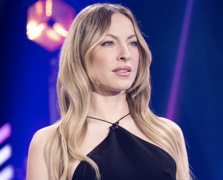 Capture decran le 2025 02 17 a 12.36.50 e1739813859302 Marie-Mai enflamme Big Brother Célébrités avec sa robe audacieuse !