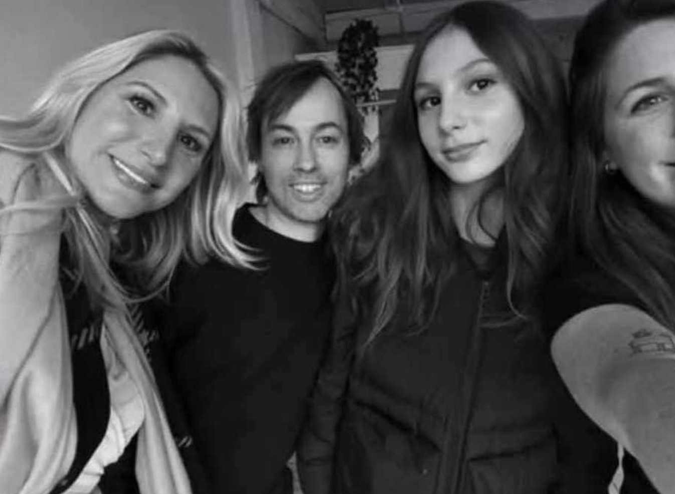 Mahée Paiement et sa fille Eva : un duo identique, découvrez la séance photo 2 Mahée Paiement et sa fille Eva : un duo identique, découvrez la séance photo Capture decran le 2025 02 26 a 08.17.40 Mahée Paiement et sa fille Eva : un duo identique, découvrez la séance photo