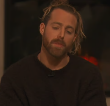 Jonathan Roy a frôlé la mort et dévoile son expérience troublante 3 Jonathan Roy a frôlé la mort et dévoile son expérience troublante Capture decran 2025 03 09 164014 Jonathan Roy a frôlé la mort et dévoile son expérience troublante