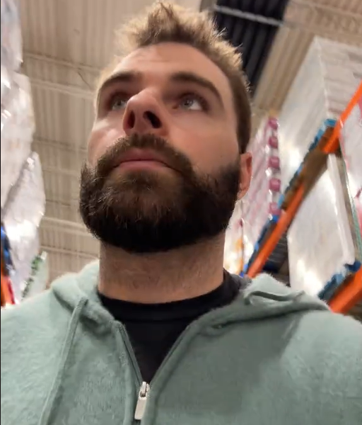 Capture decran 2025 03 09 172549 Un Québécois se filme au Costco en évitant les produits américains et fait réagir