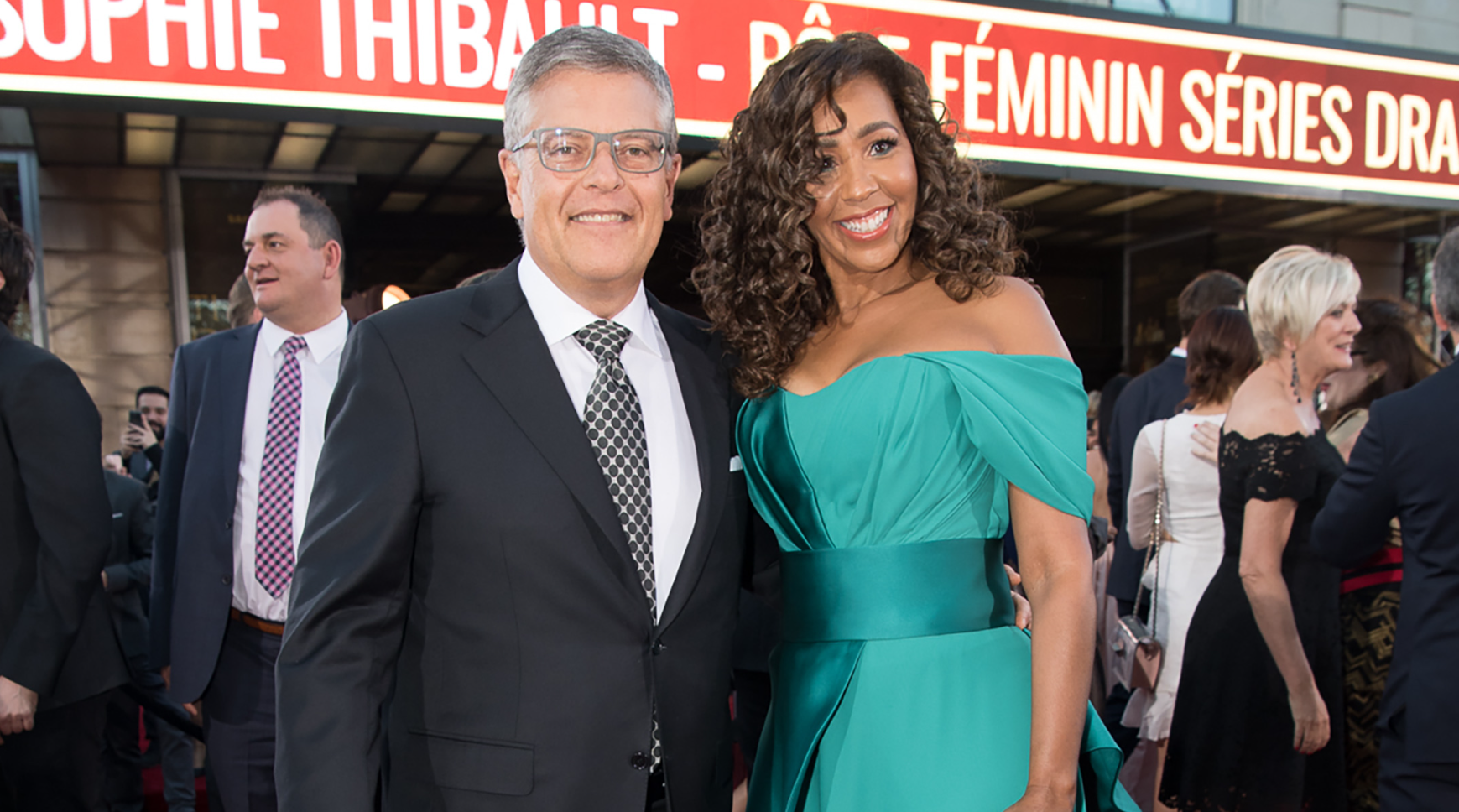 Capture decran 2025 03 16 143201 Admirez les sublimes photos de couple de Paul Larocque de LCN et de son amoureuse