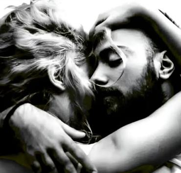 Ne faites jamais ces 15 chosespour un homme, même en amour profond 4 Ne faites jamais ces 15 chosespour un homme, même en amour profond Capture decran 2025 03 17 152436 Ne faites jamais ces 15 chosespour un homme, même en amour profond