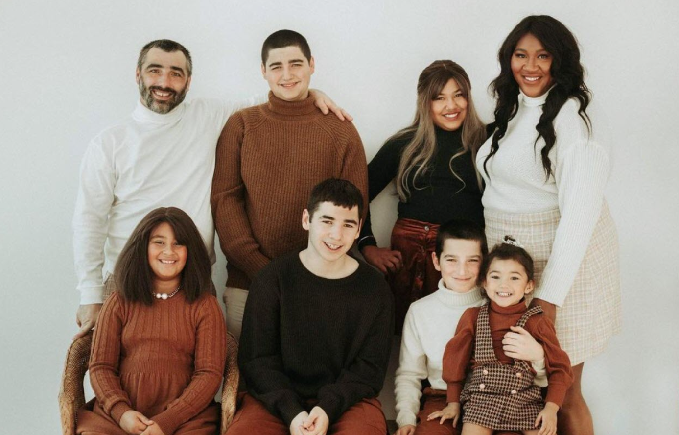 À quelques heures d’accoucher, Mélissa Bédard rayonne et adresse un message émouvant à ses 4 enfants 2 À quelques heures d’accoucher, Mélissa Bédard rayonne et adresse un message émouvant à ses 4 enfants Capture decran 2025 03 19 075229 À quelques heures d’accoucher, Mélissa Bédard rayonne et adresse un message émouvant à ses 4 enfants