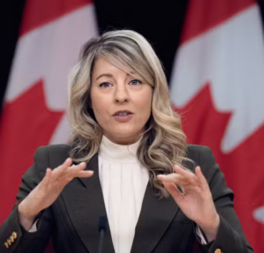 Capture decran 2025 03 22 145718 Mélanie Joly répond fermement aux attaques de Donald Trump à la télévision américaine