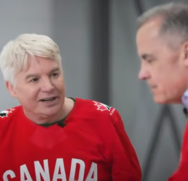 Capture decran 2025 03 24 154437 Un détail agace les Québécois après la vidéo de Mark Carney et Mike Myers