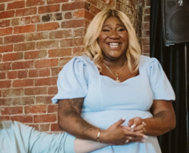 Capture decran 2025 03 26 101437 M&eacute;lissa B&eacute;dard vient d'accoucher et d&eacute;voile une premi&egrave;re photo &eacute;mouvante de son petit Aaron