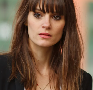 La fille de Stéphanie Lapointe est la talentueuse Marguerite Laurence, une actrice bien connue ! 5 La fille de Stéphanie Lapointe est la talentueuse Marguerite Laurence, une actrice bien connue ! Capture decran 2025 03 26 110312 La fille de Stéphanie Lapointe est la talentueuse Marguerite Laurence, une actrice bien connue !