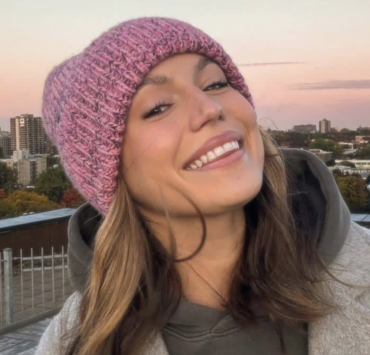 L’équipe de Salut Bonjour dévoile enfin la nouvelle présentatrice météo! 2 L’équipe de Salut Bonjour dévoile enfin la nouvelle présentatrice météo! Capture decran le 2025 03 14 a 12.06.27 e1741968433661 L’équipe de Salut Bonjour dévoile enfin la nouvelle présentatrice météo!