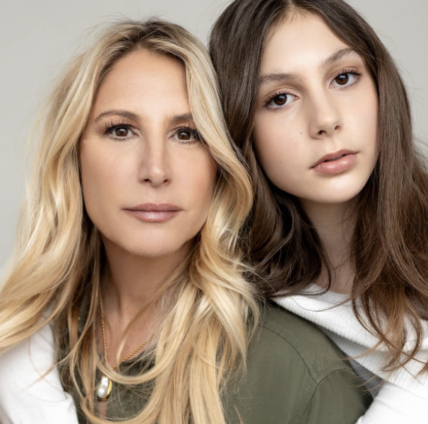 Capture decran le 2025 03 19 a 08.39.48 e1742388042914 Mahée Paiement et sa fille Eva bouleversent les téléspectateurs dans Indéfendable