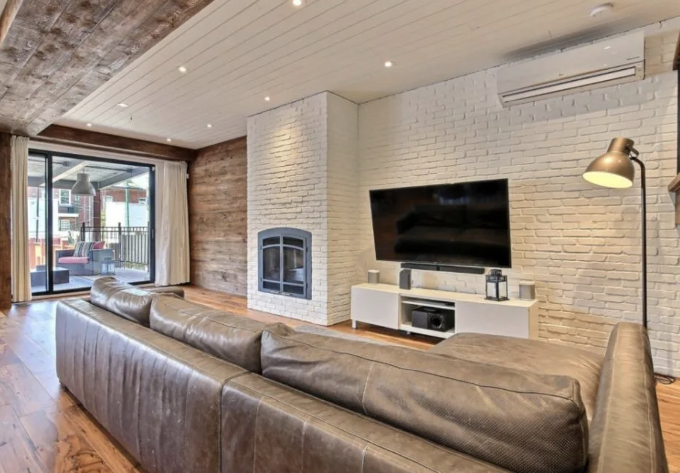 La maison de Guillaume Lemay-Thivierge et Émily Bégin vendue à un humoriste bien connu 4 La maison de Guillaume Lemay-Thivierge et Émily Bégin vendue à un humoriste bien connu Capture decran le 2025 03 27 a 11.11.57 La maison de Guillaume Lemay-Thivierge et Émily Bégin vendue à un humoriste bien connu