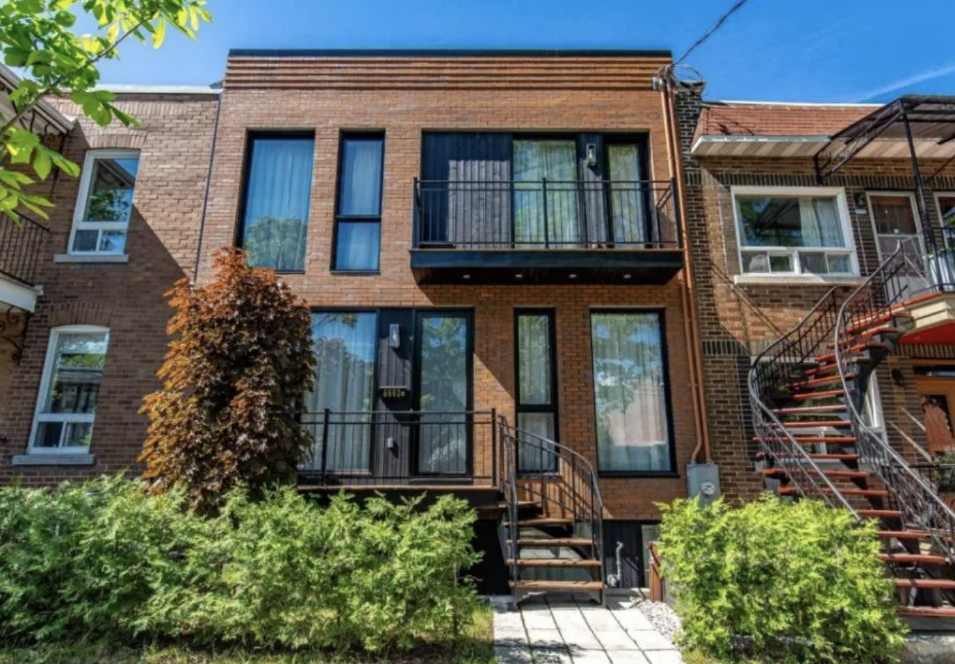 La maison de Guillaume Lemay-Thivierge et Émily Bégin vendue à un humoriste bien connu 2 La maison de Guillaume Lemay-Thivierge et Émily Bégin vendue à un humoriste bien connu Capture decran le 2025 03 27 a 11.13.31 La maison de Guillaume Lemay-Thivierge et Émily Bégin vendue à un humoriste bien connu