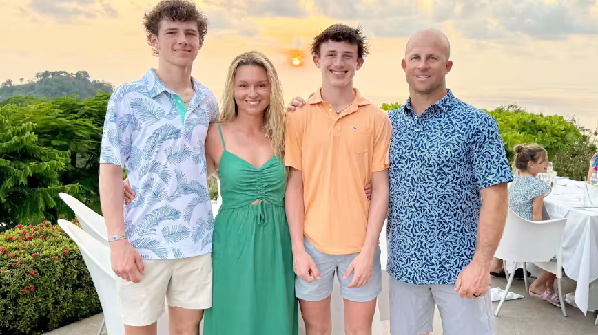 Décès tragique : la cause de la mort du fils de Brett Gardner serait révélée, et c’est bouleversant 1 Décès tragique : la cause de la mort du fils de Brett Gardner serait révélée, et c’est bouleversant Capture decran 2025 04 01 125544 Décès tragique : la cause de la mort du fils de Brett Gardner serait révélée, et c’est bouleversant