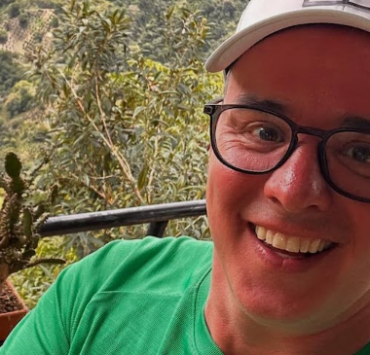 Gino Chouinard publie de très belles images avec sa conjointe et leurs enfants 3 Gino Chouinard publie de très belles images avec sa conjointe et leurs enfants Capture decran 2025 04 04 141856 Gino Chouinard publie de très belles images avec sa conjointe et leurs enfants