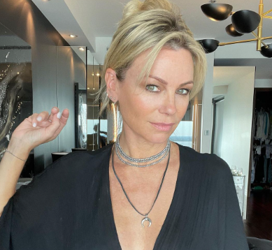 À 51 ans, Caroline Néron éblouit en maillot de bain durant ses vacances à l’étranger 1 À 51 ans, Caroline Néron éblouit en maillot de bain durant ses vacances à l’étranger Capture decran 2025 04 05 122446 À 51 ans, Caroline Néron éblouit en maillot de bain durant ses vacances à l’étranger