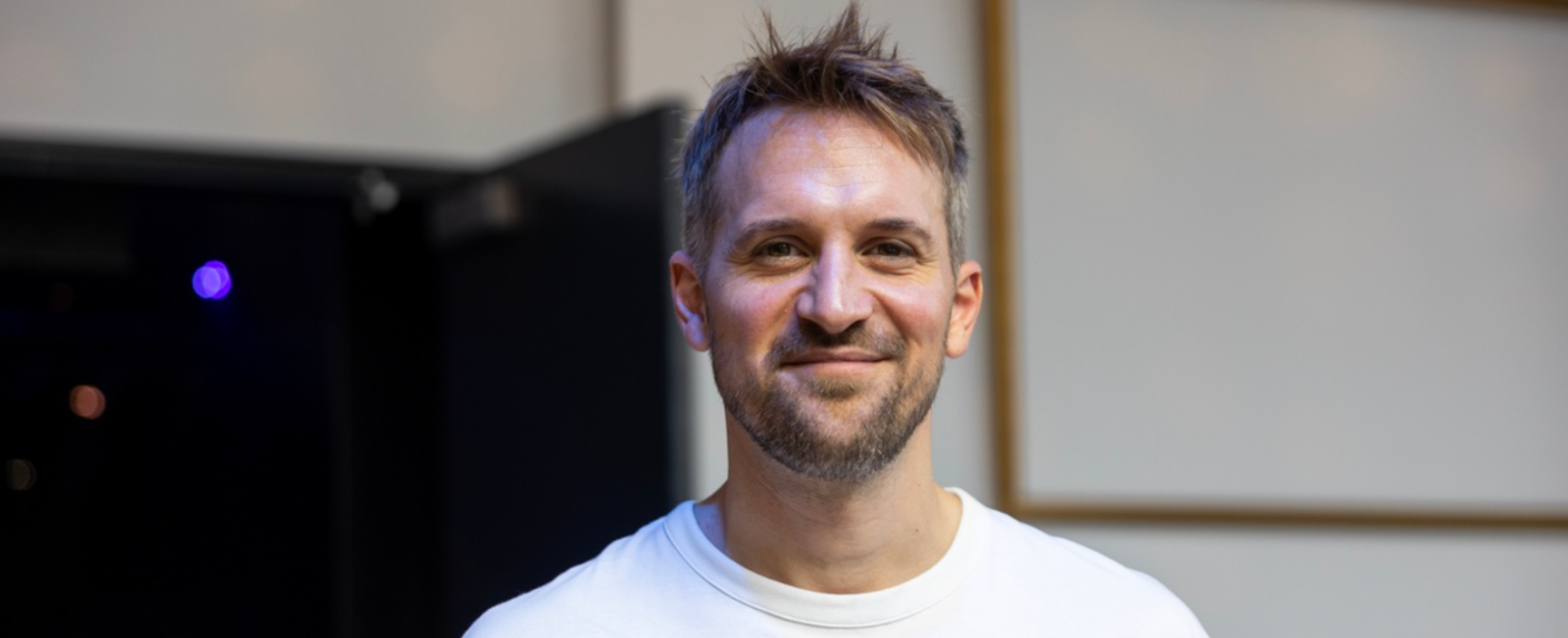 On croit avoir trouvé le véritable sosie de Jean-Philippe Perras et la ressemblance est incroyable 1 On croit avoir trouvé le véritable sosie de Jean-Philippe Perras et la ressemblance est incroyable Capture decran 2025 04 06 114038 On croit avoir trouvé le véritable sosie de Jean-Philippe Perras et la ressemblance est incroyable