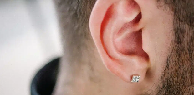 Boucle D Oreille Oreille Gauche Signification tribunetendance.com