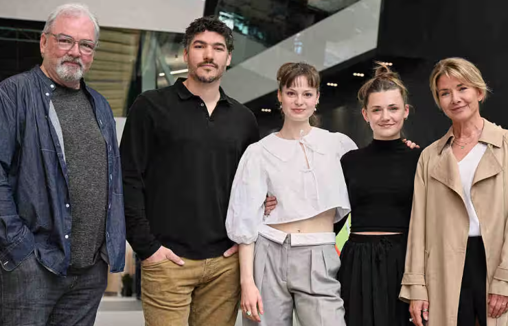 Capture decran 2025 04 10 164658 Cette comédienne de «Dumas» annonce qu'elle est enceinte