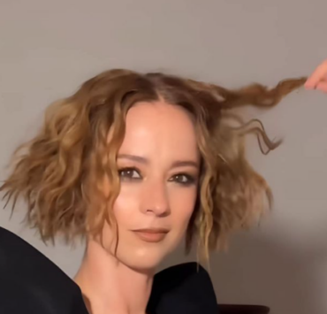 Capture decran 2025 04 11 155531 Voici la coiffure que Karine Vanasse regrette [VIDÉO]