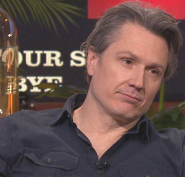 Capture decran 2025 04 12 124430 Simon Olivier Fecteau se fait vivement critiquer par les internautes après un feu rouge brûlé