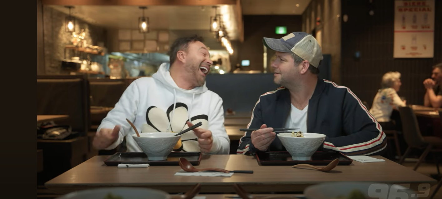 Joël Legendre éclate de rire après une flèche d’Étienne Marcoux envers Éric Lapointe 1 Joël Legendre éclate de rire après une flèche d’Étienne Marcoux envers Éric Lapointe Capture decran 2025 04 17 125901 Joël Legendre éclate de rire après une flèche d’Étienne Marcoux envers Éric Lapointe